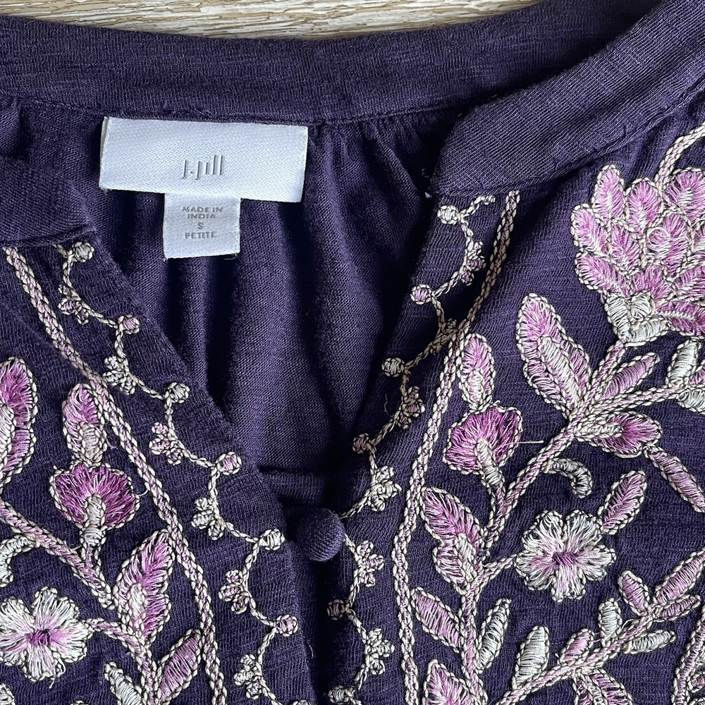 J Jill Womens Embroidered Peasant Top Small Petite Purple Floral V-Neck Boho - Picture 4 of 8